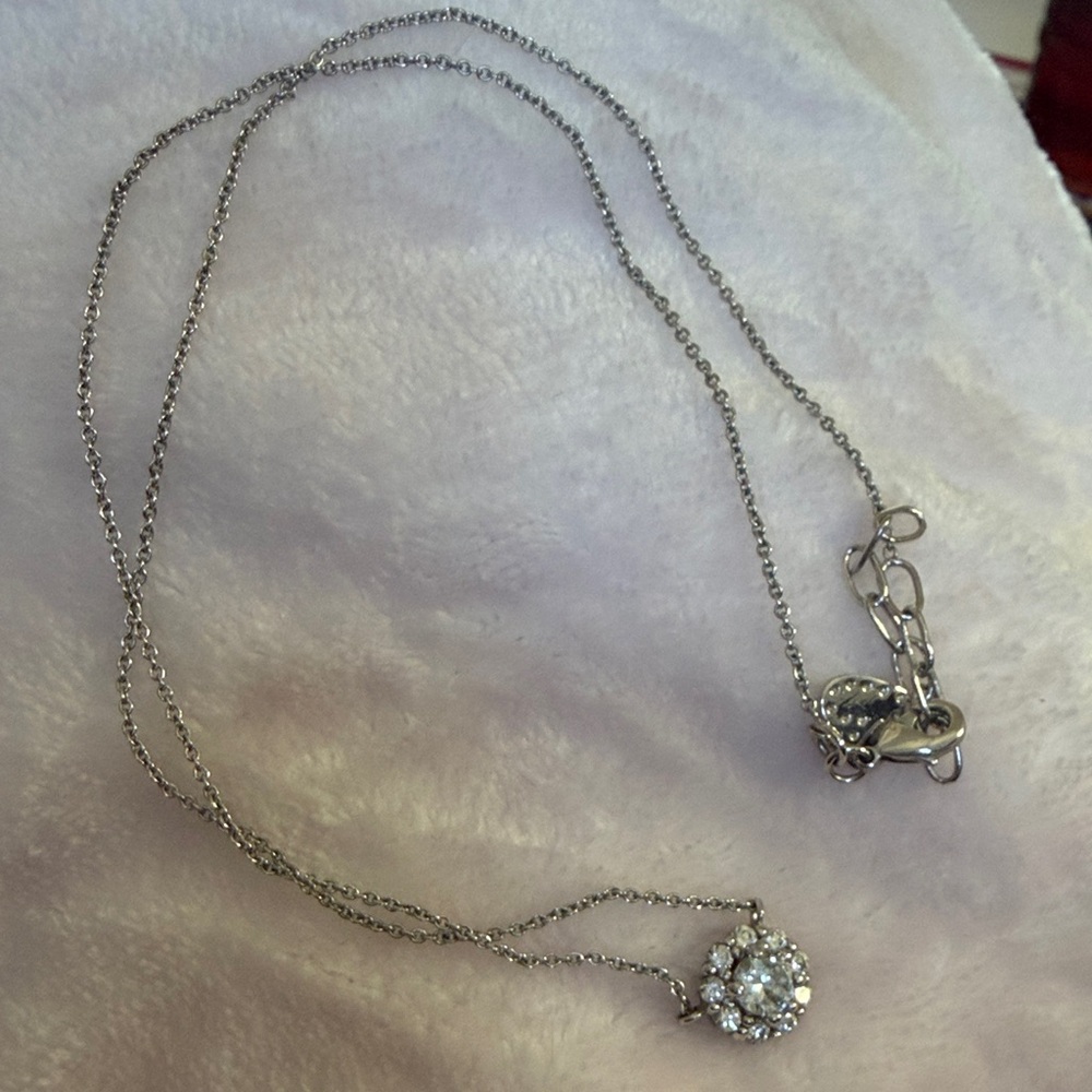 Dazzling Clear Crystal Cluster Silver Toned Pendant Necklace - Picture 9 of 9